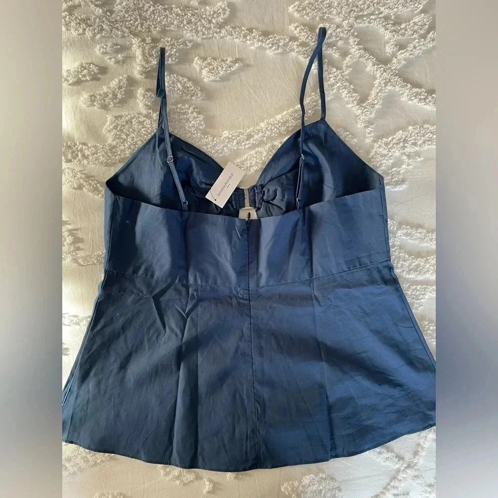 Banana Republic Cut-Out V-Neck Cami - Picture 3 of 12
